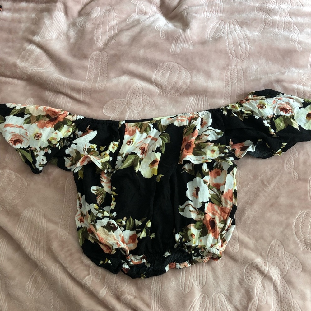 Floral top